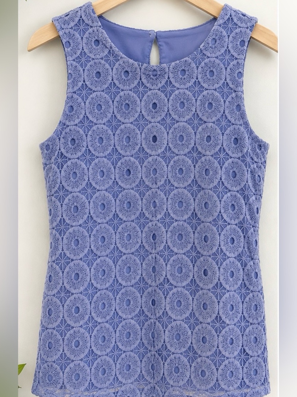 Banana Republic Blue Lace Sleeveless Top | Size Small